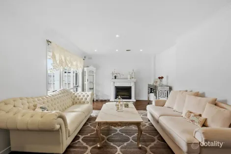 Property photo of 91 Peppercorn Parade Epping VIC 3076