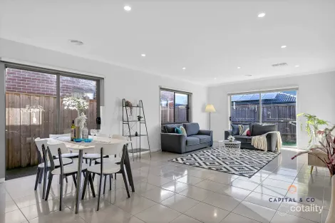 Property photo of 29 Latchford Drive Mickleham VIC 3064