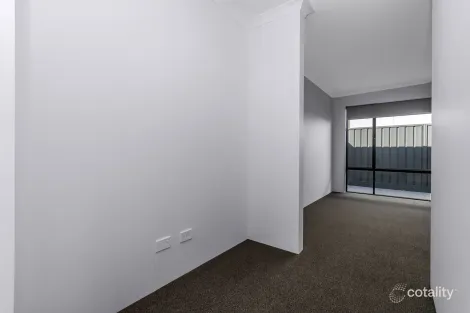 Property photo of 28 Chindwin Loop Hilbert WA 6112