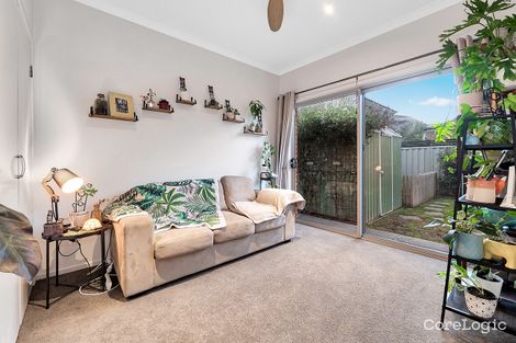 Property photo of 21 Yellow Robin Circuit Cranbourne East VIC 3977