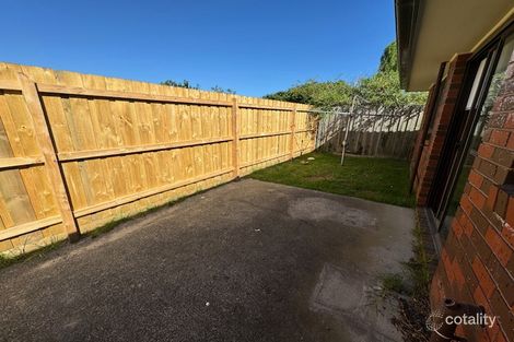Property photo of 2/8 Fairbairn Road Cranbourne VIC 3977