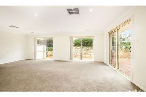 Property photo of 30 Stonehaven Circuit Queanbeyan East NSW 2620