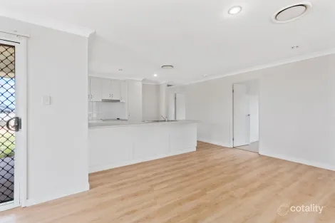 Property photo of 75 Mayfair Drive Emerald QLD 4720
