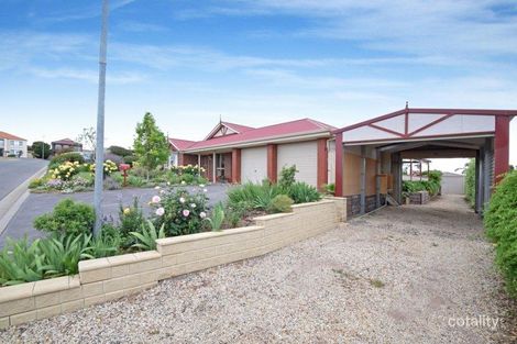 Property photo of 4 Crest Drive Seaford Rise SA 5169