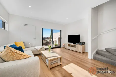 Property photo of 1/181 Sutherland Crescent Taylor ACT 2913