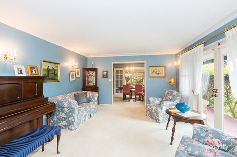 Property photo of 10 Crampton Drive Springwood NSW 2777