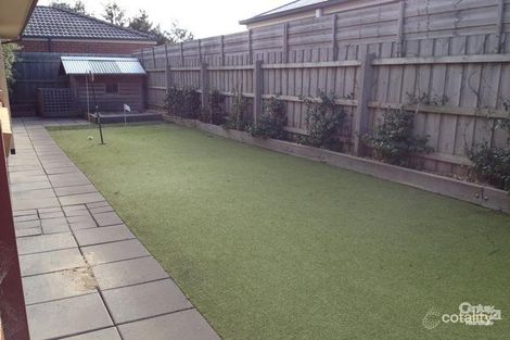 Property photo of 21 Storey Drive Pakenham VIC 3810