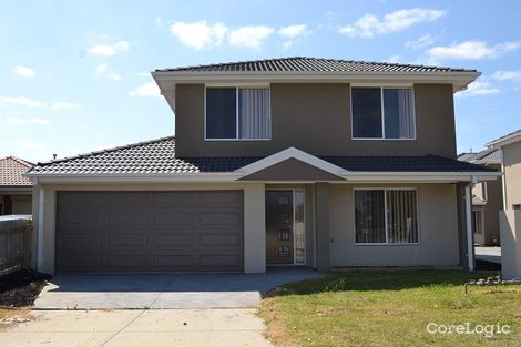 Property photo of 1/33 Wakenshaw Crescent Pakenham VIC 3810
