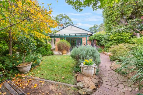 Property photo of 10 Crampton Drive Springwood NSW 2777