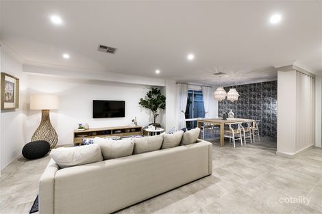 819 Koolbardi St, Halls Head, WA 6210