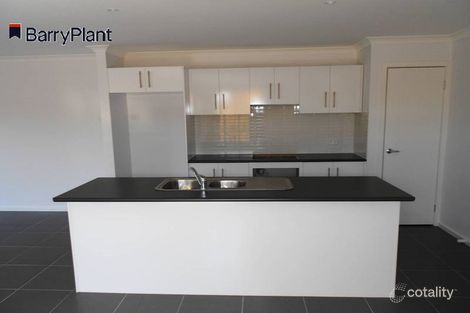 Property photo of 2/3 Mark Drive Tarneit VIC 3029