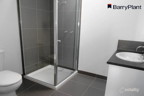 Property photo of 2/3 Mark Drive Tarneit VIC 3029