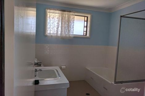 Property photo of 2 Allen Place Minto NSW 2566
