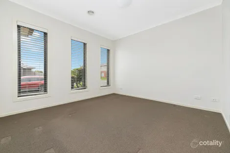 Property photo of 29 Omeara Crescent Cranbourne East VIC 3977