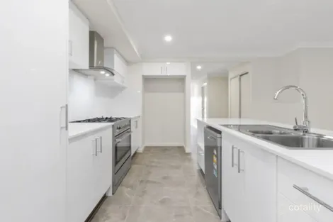 Property photo of 16 Nebula Circuit Flagstone QLD 4280