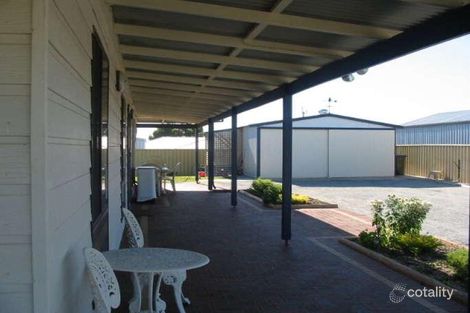 Property photo of 19 Heales Way Green Head WA 6514
