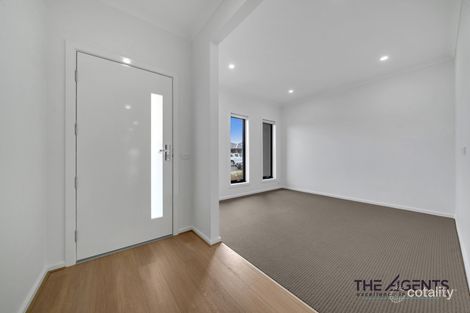 Property photo of 7 Receiver Road Aintree VIC 3336