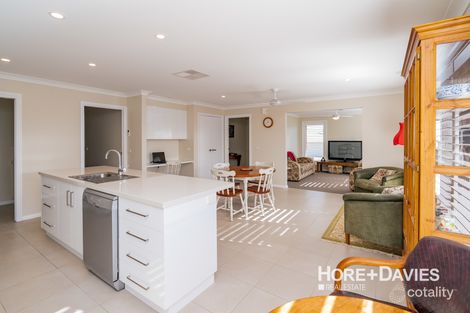 Property photo of 14 Flack Crescent Boorooma NSW 2650