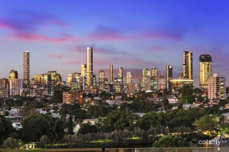 Property photo of 27/36 Jerdanefield Road St Lucia QLD 4067