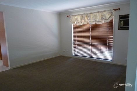 Property photo of 14 Amesbury Avenue Craigieburn VIC 3064