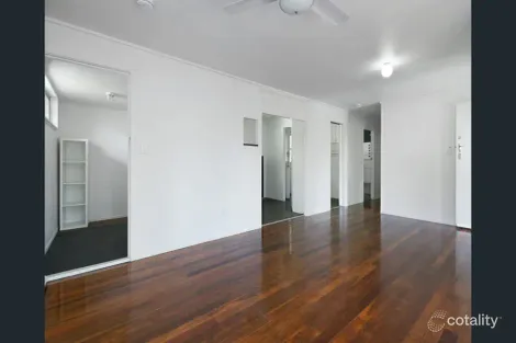 Property photo of 29 Neilson Crescent Riverview QLD 4303