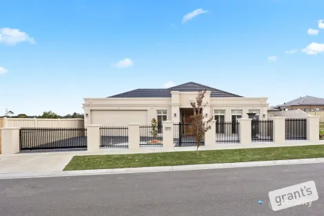 Property photo of 6 Mitra Way Narre Warren North VIC 3804