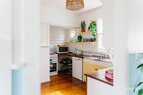 Property photo of 16 Main Street Crescent Head NSW 2440