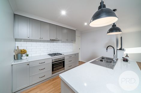 Property photo of 9 Kentucky Crescent Gobbagombalin NSW 2650