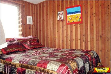 Property photo of 190 Wallaby Drive Cypress Gardens QLD 4357