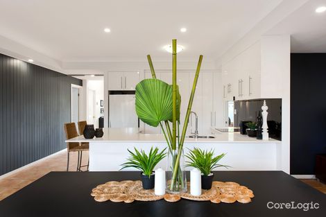 Property photo of 57 Amersham Crescent Carindale QLD 4152