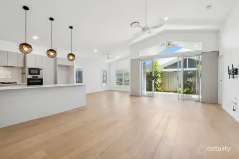 24/11 Mcintosh Cres, Woolgoolga, NSW 2456