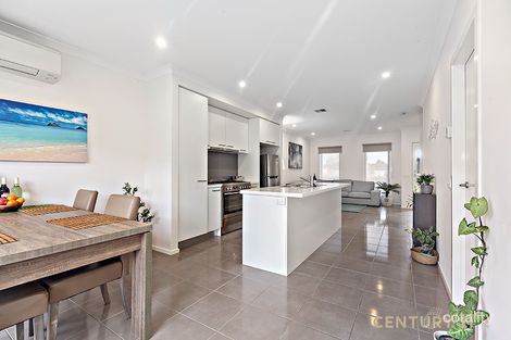 Property photo of 17 Gertrude Lane Pakenham VIC 3810