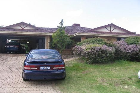 9 Aster Ct, Thornlie, WA 6108