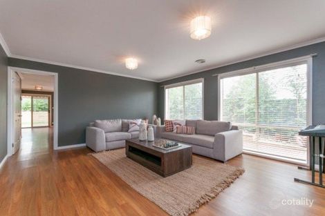 Property photo of 13 The Creek Approach Craigieburn VIC 3064