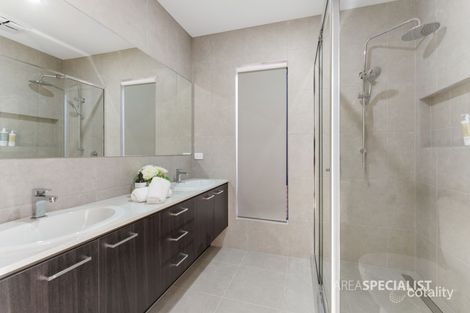 Property photo of 71 Stratus Street Tarneit VIC 3029