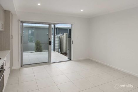 Property photo of 32 Olivia Crescent Nirimba QLD 4551