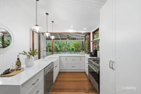 Property photo of 7 Cedar Street Greenslopes QLD 4120