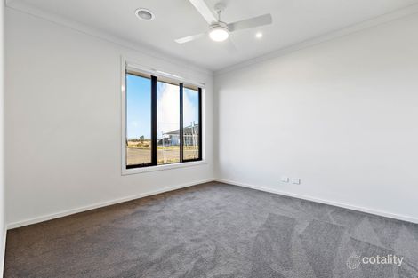 Property photo of 39 Evans Way Lucas VIC 3350