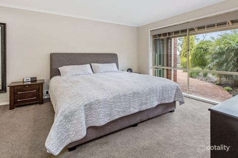 Property photo of 17 Sweet Wattle Place Somerville VIC 3912