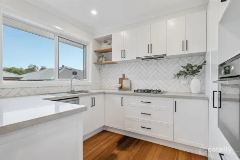 Property photo of 101 Lomond Avenue Kilsyth VIC 3137