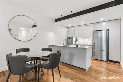 2/7 State Cir, Forrest, ACT 2603