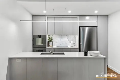 Property photo of 2/7 State Circle Forrest ACT 2603