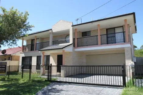 2a Canberra Ave, Casula, NSW 2170