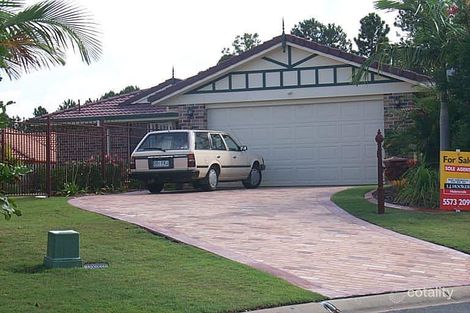 Property photo of 16 Mapia Rise Pacific Pines QLD 4211