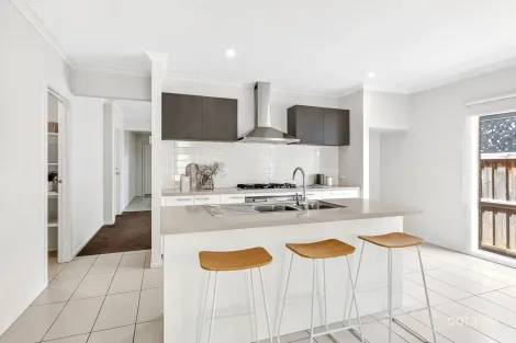 Property photo of 6 Galactic Street Mount Duneed VIC 3217