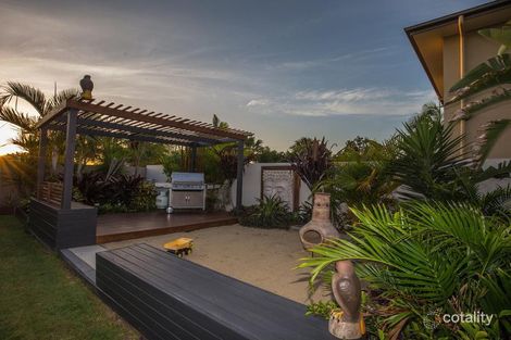 Property photo of 5 Edgewater Place Helensvale QLD 4212