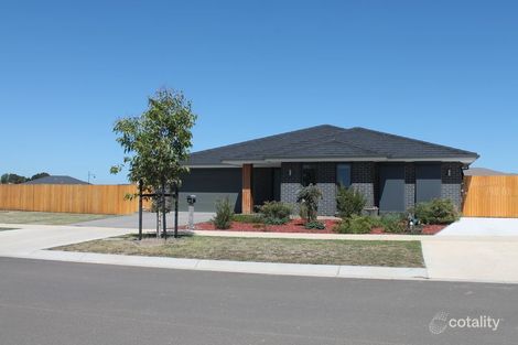 36 Shannon Bvd, Bairnsdale, VIC 3875