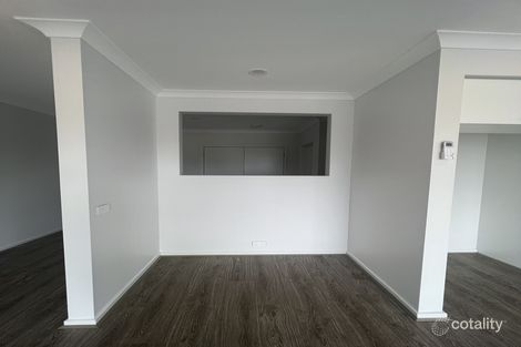Property photo of 54 Soho Crescent Wollert VIC 3750
