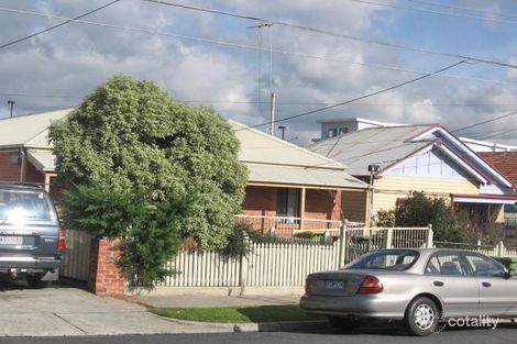 2/11 Livingstone Pde, Preston, VIC 3072