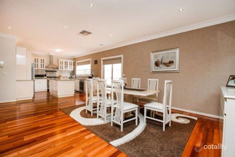 Property photo of 5 Barn Elms Parade Caroline Springs VIC 3023